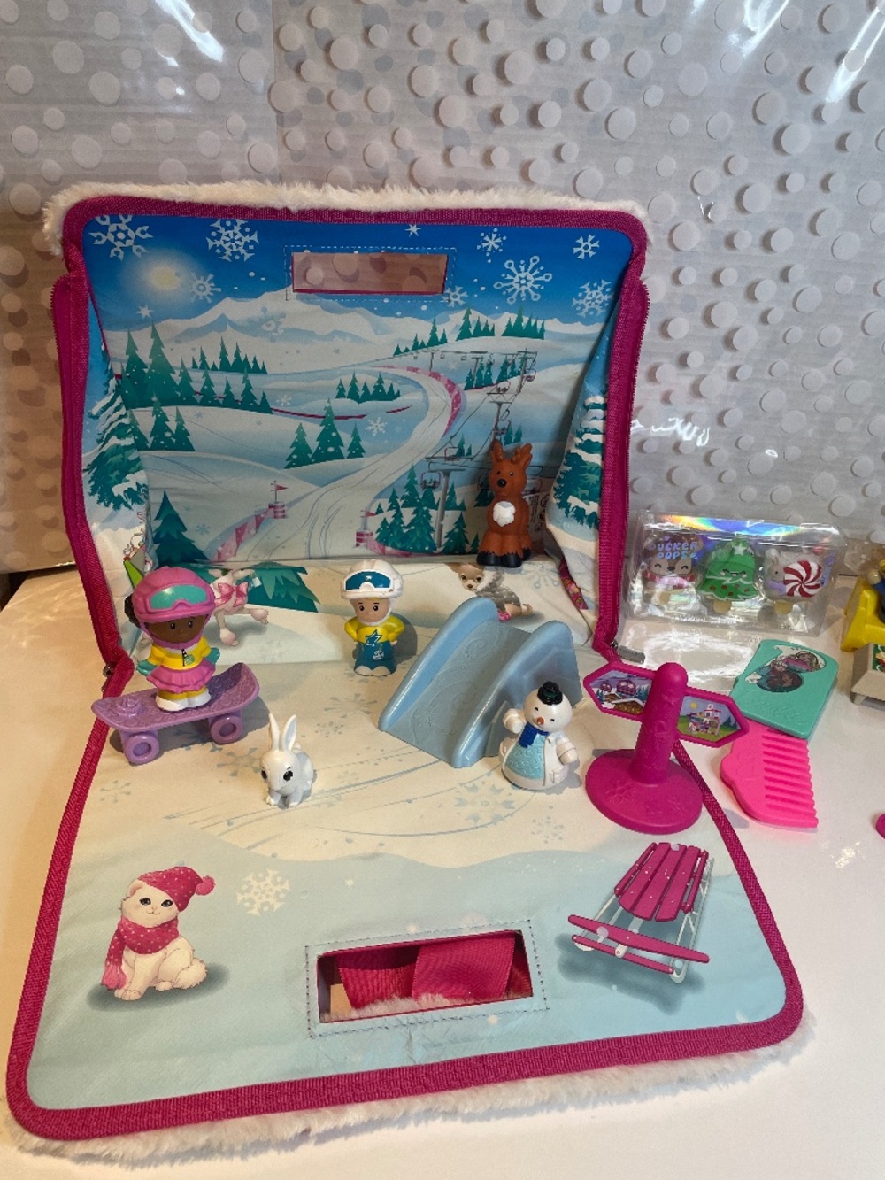 Barbie Ski Hill ⛷️Zip Bin with 🎁Barbie Winter advent playset